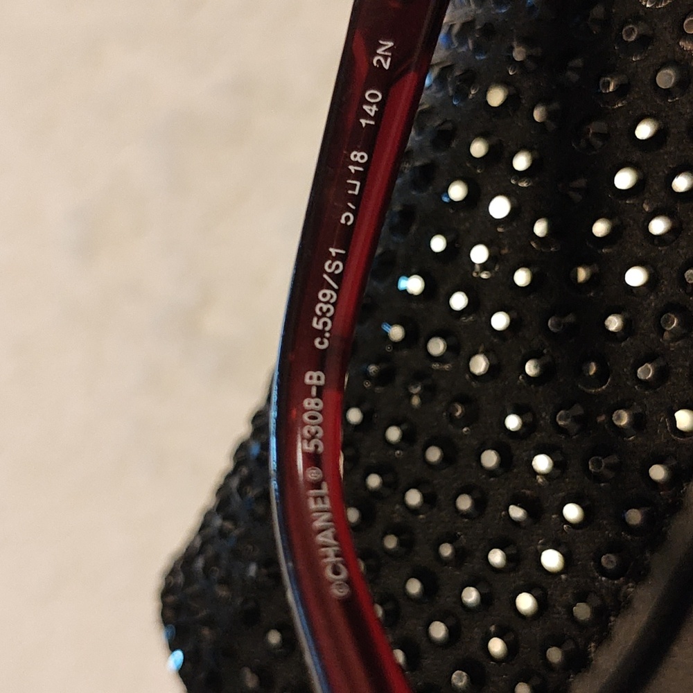 CHANEL  Sunglasses with Case - Picture 3 of 6